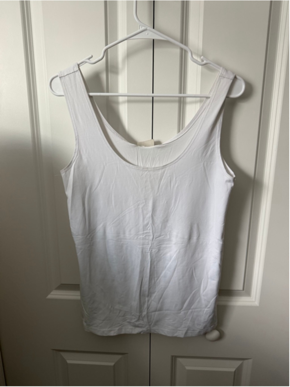 Jillian Nicole White Tank Top M